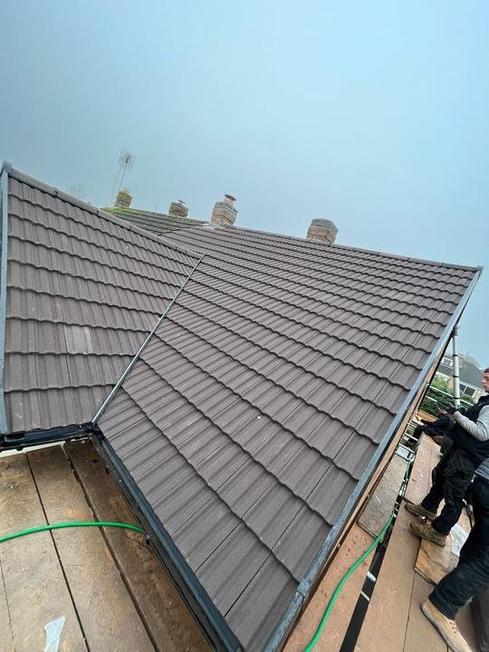 Roof repairs by Leicestershire Roofing